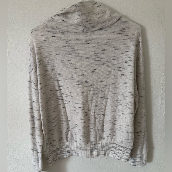 Anthropologie Sweater - Picture 7 of 7